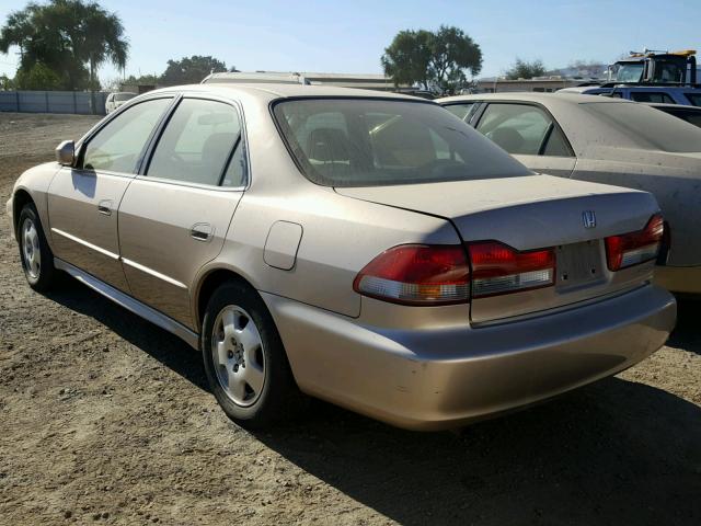 1HGCG16542A022180 - 2002 HONDA ACCORD EX 金色 照片 3
