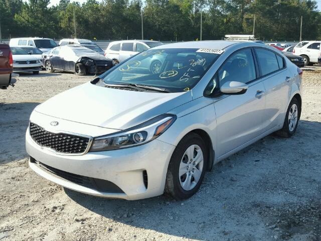 3KPFK4A70HE049869 - 2017 KIA FORTE LX SILVER photo 2