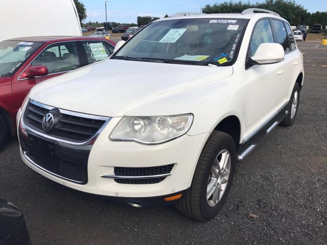 WVGBE77L48D002143 - 2008 VOLKSWAGEN TOUAREG 2 WHITE photo 2