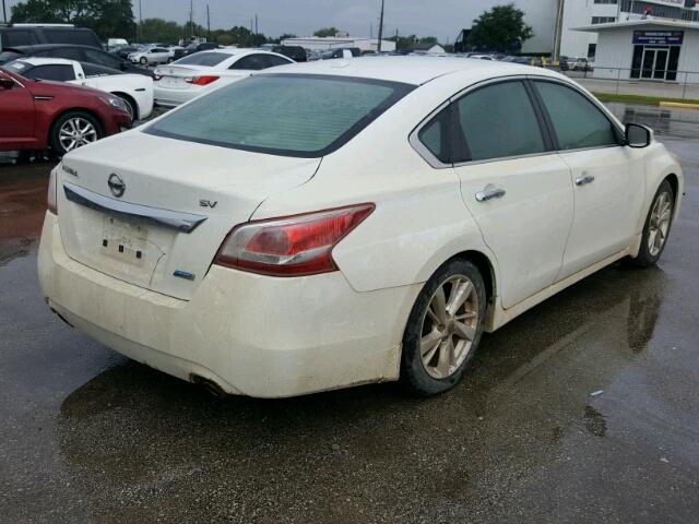 1N4AL3AP8DN514427 - 2013 NISSAN ALTIMA WHITE photo 4