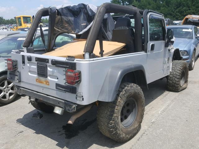 1J4FA44S75P358666 - 2005 JEEP WRANGLER / SILVER photo 4