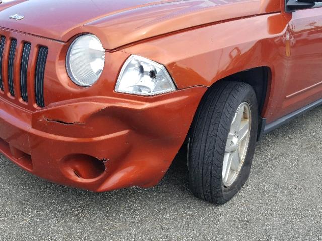 1J4FT47B19D236110 - 2009 JEEP COMPASS SP ORANGE photo 9