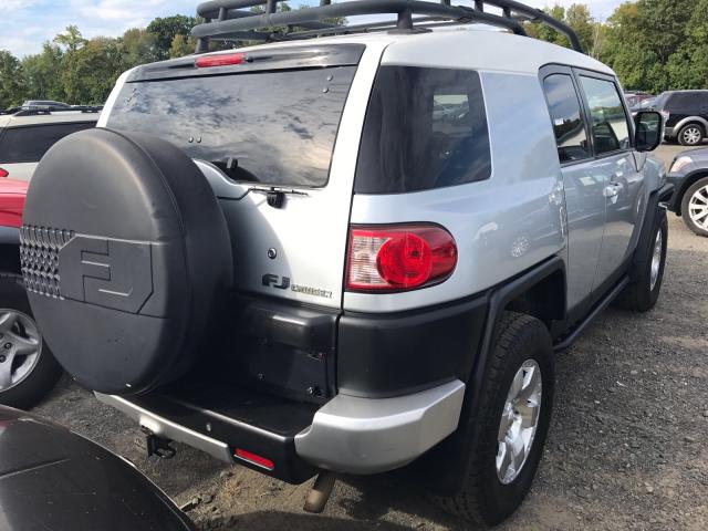 JTEBU11F670059470 - 2007 TOYOTA FJ CRUISER SILVER photo 4