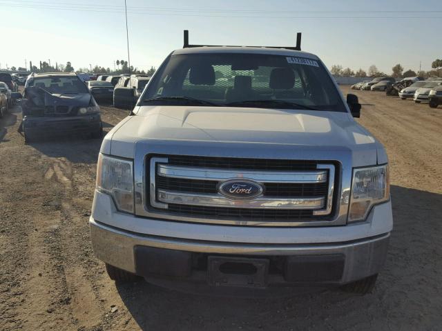 1FTNF1CF8DKE07164 - 2013 FORD F150 WHITE photo 9