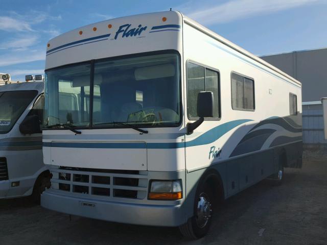 3FCMF53S2XJA17269 - 1999 FLAI MOTORHOME TWO TONE photo 2