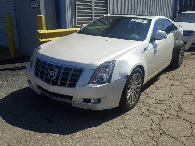 1G6DP1E3XC0139727 - 2012 CADILLAC CTS PREMIU CREAM photo 2