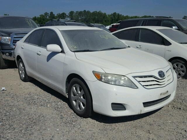 4T1BF3EK0BU674241 - 2011 TOYOTA CAMRY BASE WHITE photo 1