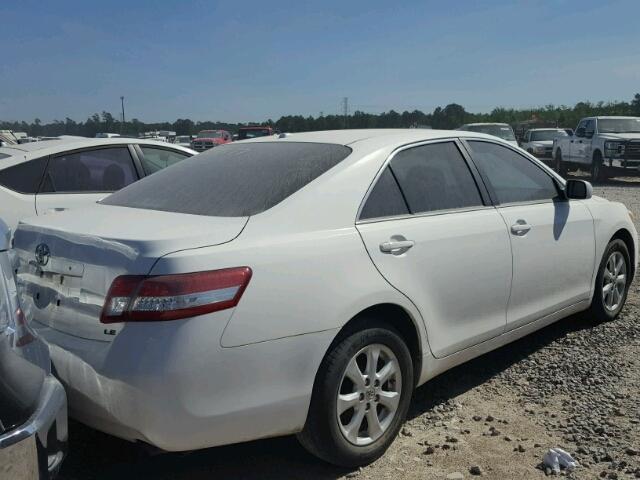 4T1BF3EK0BU674241 - 2011 TOYOTA CAMRY BASE WHITE photo 4