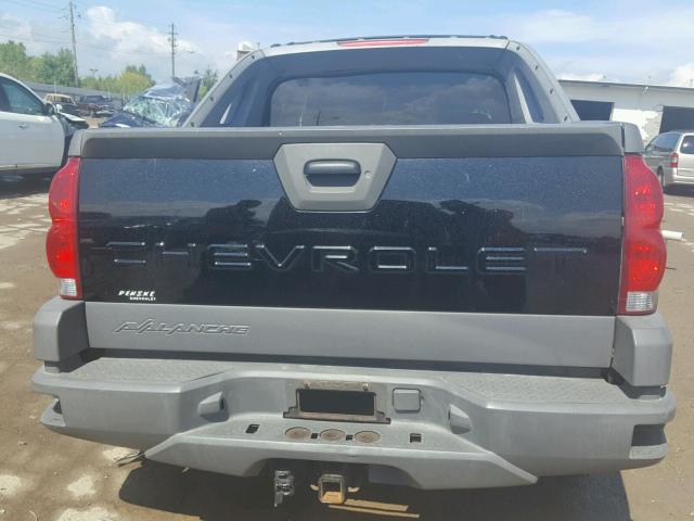 3GNEK13TX2G285064 - 2002 CHEVROLET AVALANCHE BLACK photo 6