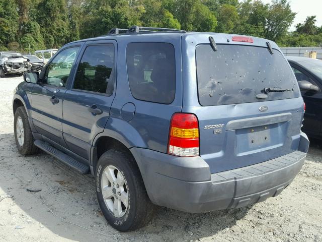 1FMCU03125KA63033 - 2005 FORD ESCAPE BLUE photo 3