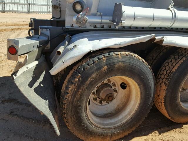 1PMA34229C5010255 - 2012 UTILITY TRAILER SILVER photo 10