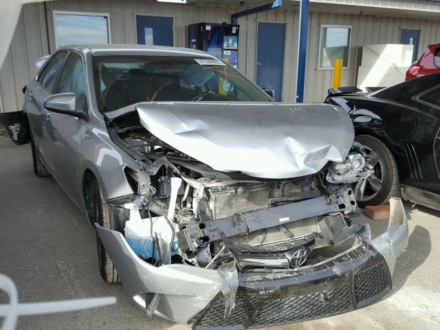 4T1BF1FKXGU242220 - 2016 TOYOTA CAMRY LE SILVER photo 1