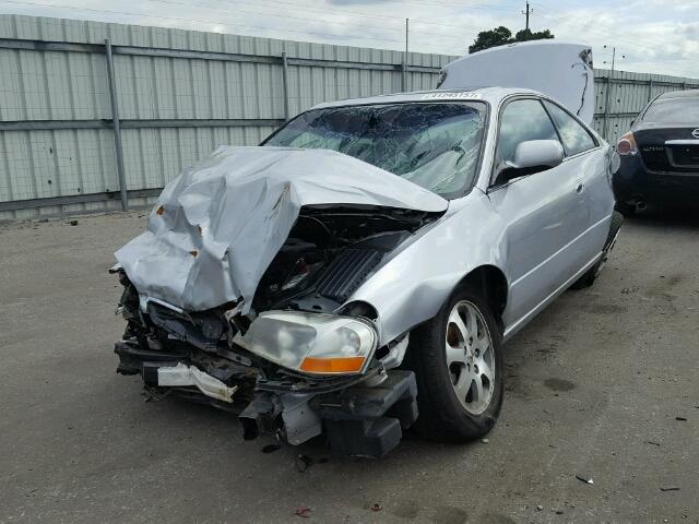 19UYA42471A006978 - 2001 ACURA 3.2CL SILVER photo 2