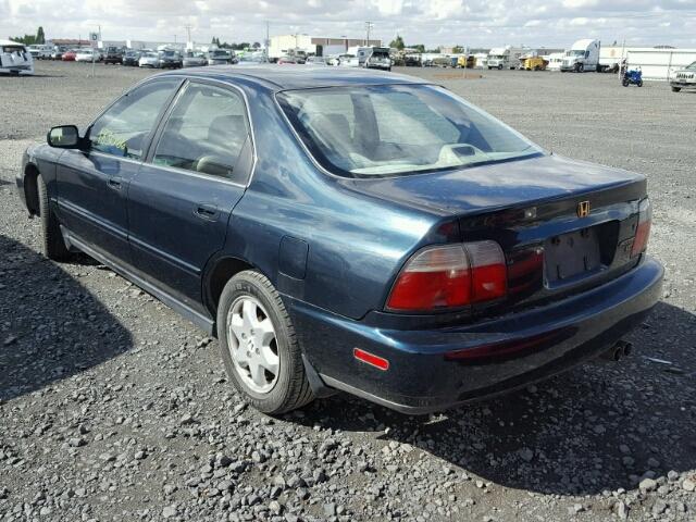 1HGCE6678TA027288 - 1996 HONDA ACCORD EX GREEN photo 3