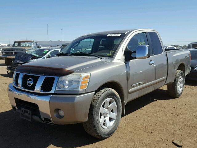 1N6AA06BX6N539339 - 2006 NISSAN TITAN SILVER photo 2