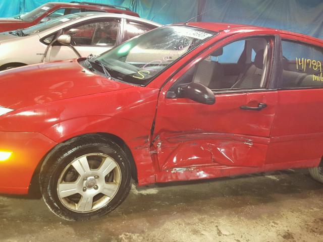 1FAFP34N86W143531 - 2006 FORD FOCUS ZX4 RED photo 9