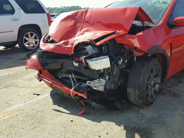 1C3CDFAA8GD684685 - 2016 DODGE DART RED photo 9