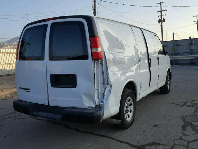 1GCSGAFX4B1130195 - 2011 CHEVROLET EXPRESS G1 WHITE photo 4