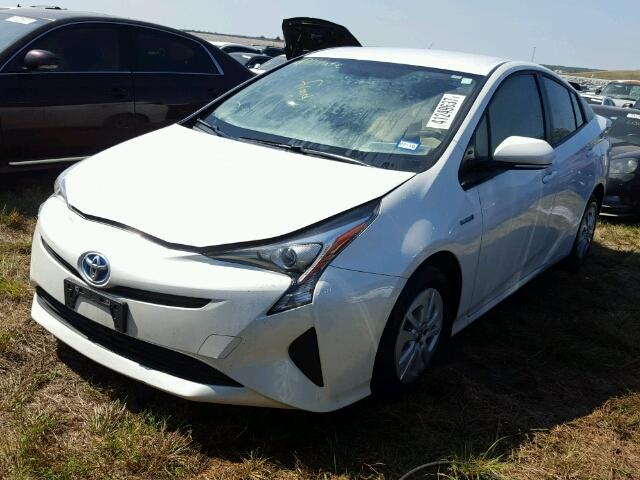 JTDKBRFU4G3002876 - 2016 TOYOTA PRIUS WHITE photo 2