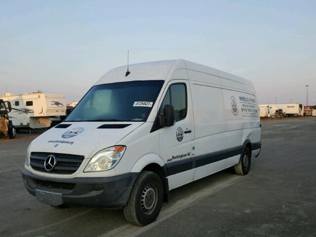 WD3PE8CC5C5700005 - 2012 MERCEDES-BENZ SPRINTER 2 WHITE photo 2