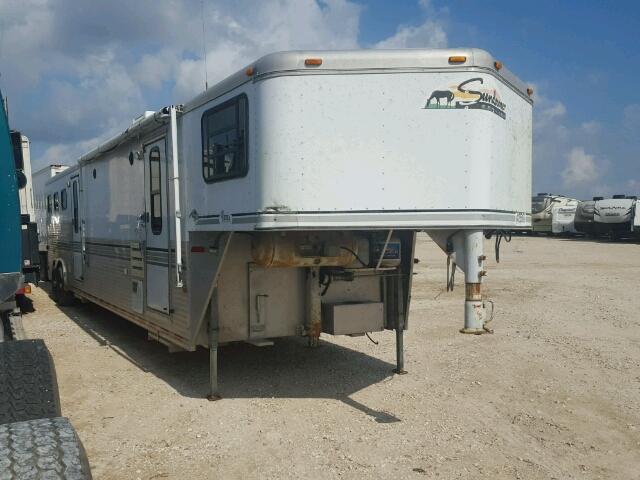 13SLD4122W1LAD882 - 1998 APOL RV WHITE photo 1