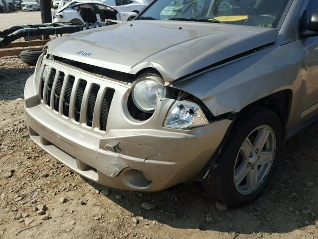1J4NT4FB0AD560568 - 2010 JEEP COMPASS GOLD photo 9