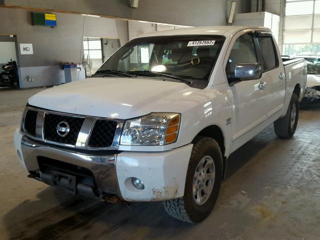 1N6AA07B14N572497 - 2004 NISSAN TITAN XE WHITE photo 2