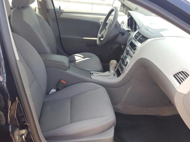 1G1ZB5E18BF263006 - 2011 CHEVROLET MALIBU LS ლურჯი ფოტო 5