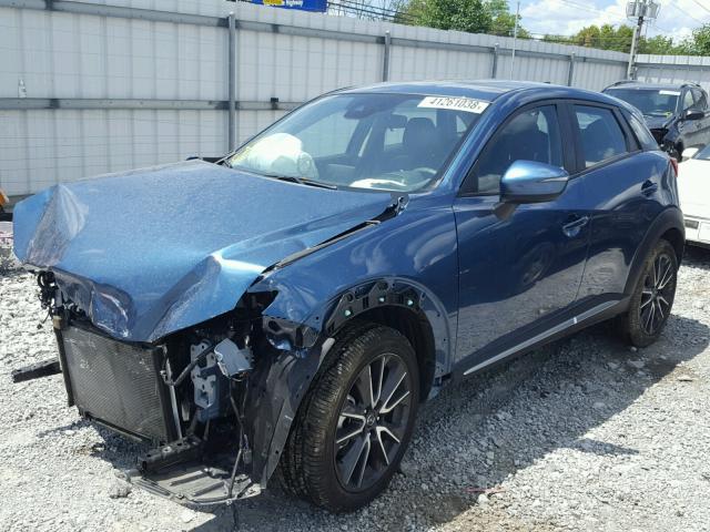 JM1DKFD79J0300627 - 2018 MAZDA CX-3 GRAND BLUE photo 2