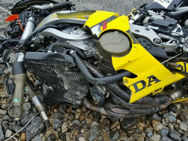 JH2PC35074M501098 - 2004 HONDA CBR600 F4 YELLOW photo 7