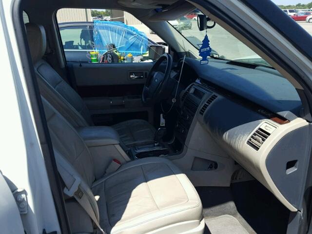 2FMEK62C89BB08903 - 2009 FORD FLEX SEL თეთრი ფოტო 5