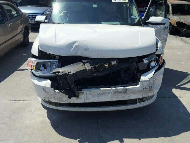 2FMEK62C89BB08903 - 2009 FORD FLEX SEL WHITE photo 9