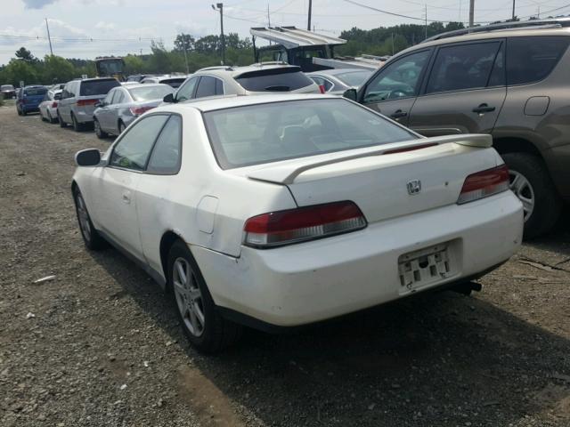 JHMBB6248YC002559 - 2000 HONDA PRELUDE WHITE photo 3