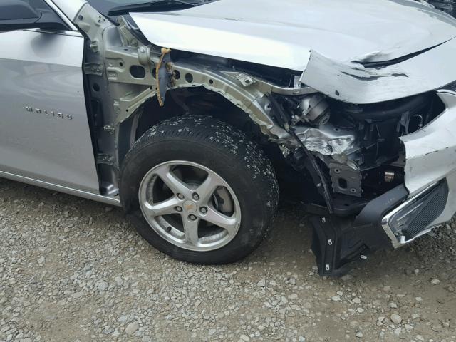 1G1ZB5STXJF169763 - 2018 CHEVROLET MALIBU LS Gümüş foto 9