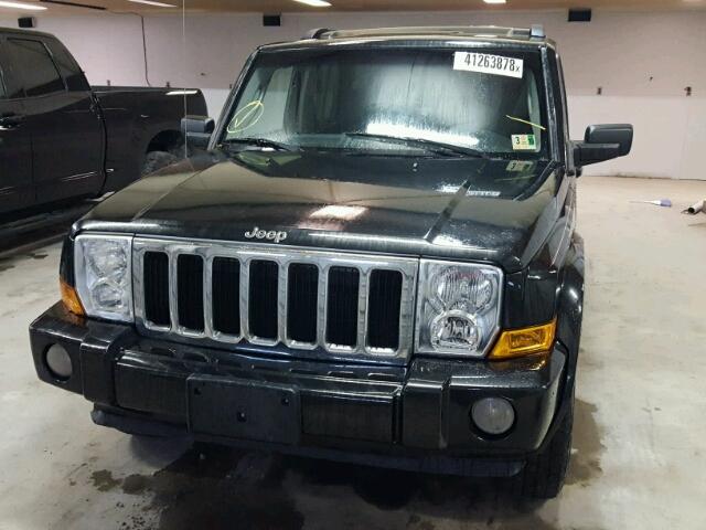 1J4RG4GK7AC128960 - 2010 JEEP COMMANDER BLACK photo 9