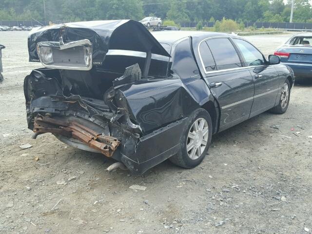 2LNHM84V39X607452 - 2009 LINCOLN TOWN CAR E BLACK photo 4