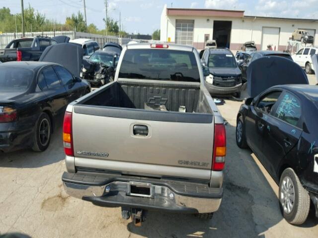 1GCHK29U61Z261032 - 2001 CHEVROLET SILVERADO GRAY photo 6