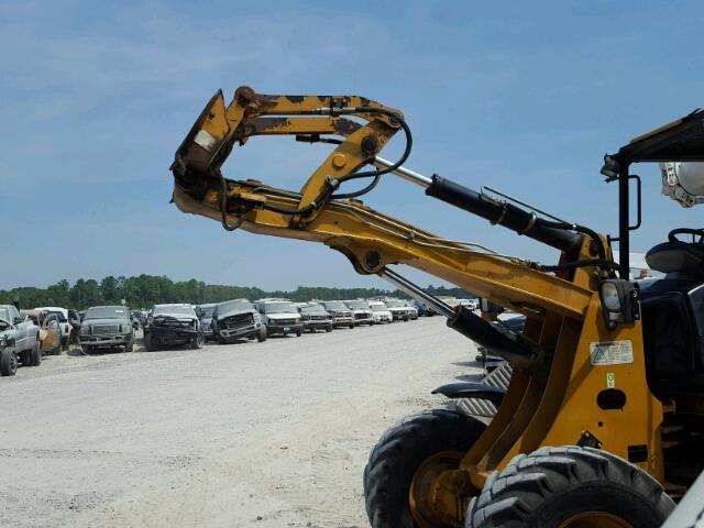 CAT00908HTAR00270 - 2004 CATERPILLAR FORKLIFT YELLOW photo 9