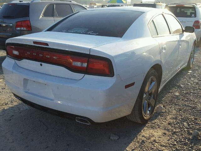 2C3CDXAT7CH305809 - 2012 DODGE CHARGER PO WHITE photo 4