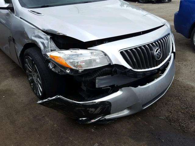 2G4GS5EVXD9241534 - 2013 BUICK REGAL PREM SILVER photo 9