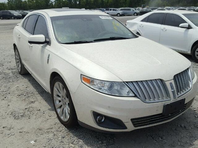 1LNHM93R09G620739 - 2009 LINCOLN MKS WHITE photo 1