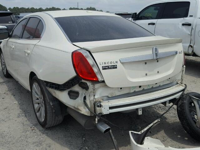 1LNHM93R09G620739 - 2009 LINCOLN MKS WHITE photo 3