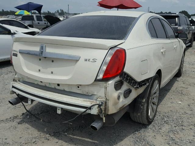 1LNHM93R09G620739 - 2009 LINCOLN MKS WHITE photo 4