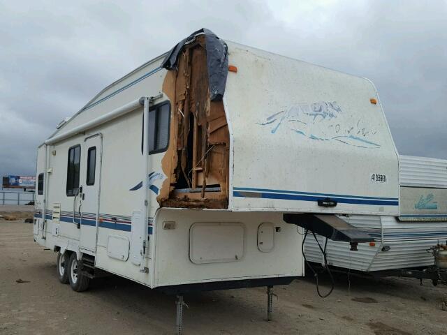 1EC5J2727W4268769 - 1998 PROW 5TH WHEEL WHITE photo 1