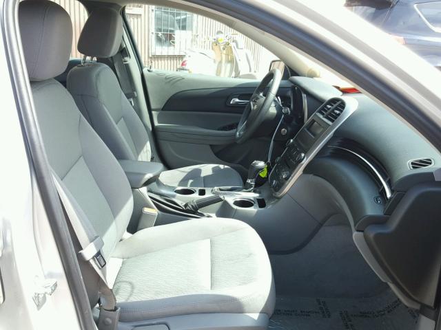1G11A5SL8FU130267 - 2015 CHEVROLET MALIBU LS 银色 照片 5