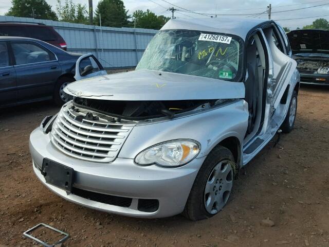 3A8FY48B58T165632 - 2008 CHRYSLER PT CRUISER SILVER photo 2