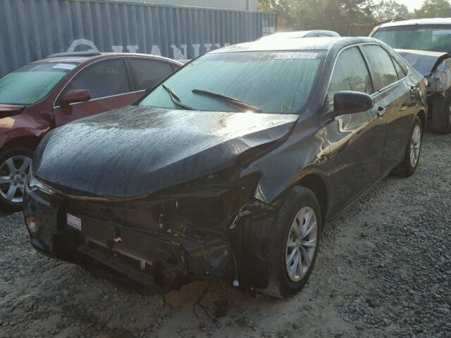 4T1BF1FK8FU093885 - 2015 TOYOTA CAMRY LE BLACK photo 2