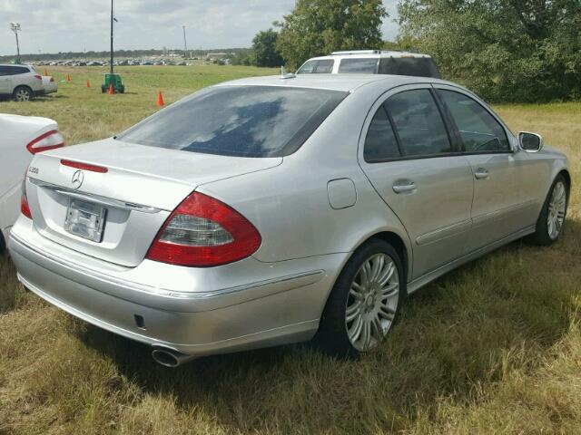 WDBUF56XX8B202831 - 2008 MERCEDES-BENZ E SILVER photo 4