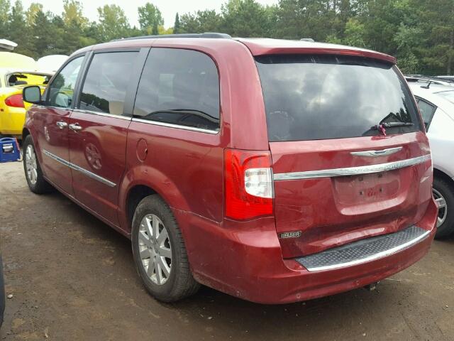 2C4RC1CG7CR252299 - 2012 CHRYSLER TOWN & COU RED photo 3