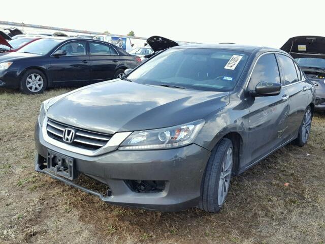 1HGCR2F56EA010682 - 2014 HONDA ACCORD SPO GRAY photo 2